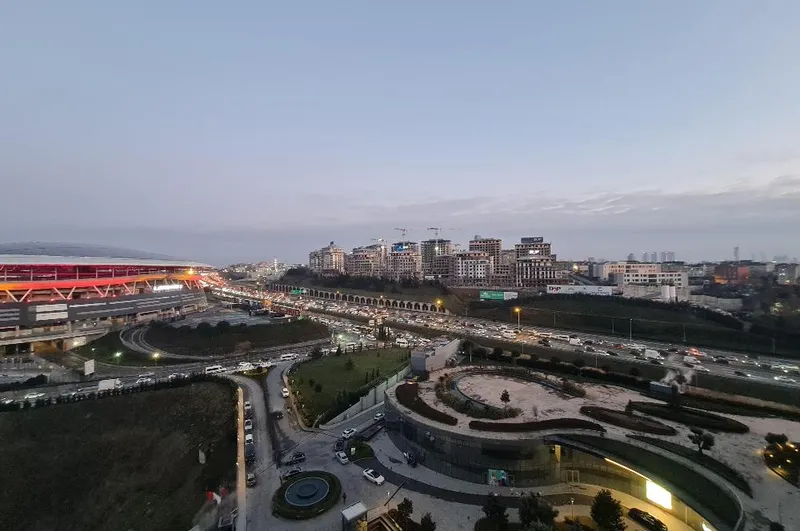 Skyland Kiralık Mobilyalı Teraslı Ofis 465m2 Vadistanbul Seba