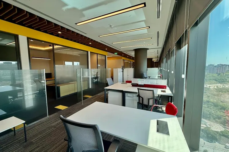 Vadistanbul Kiralık Ofis 600m2 Dekorasyonlu Ofis