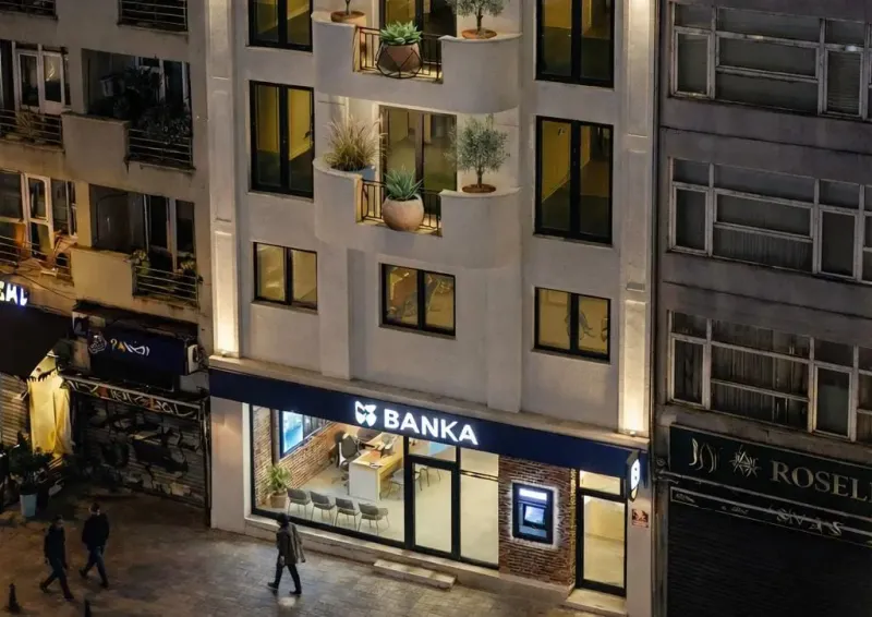 MODA CADDESİNE CEPHE EMSALSIZ IMARLI ARSA
