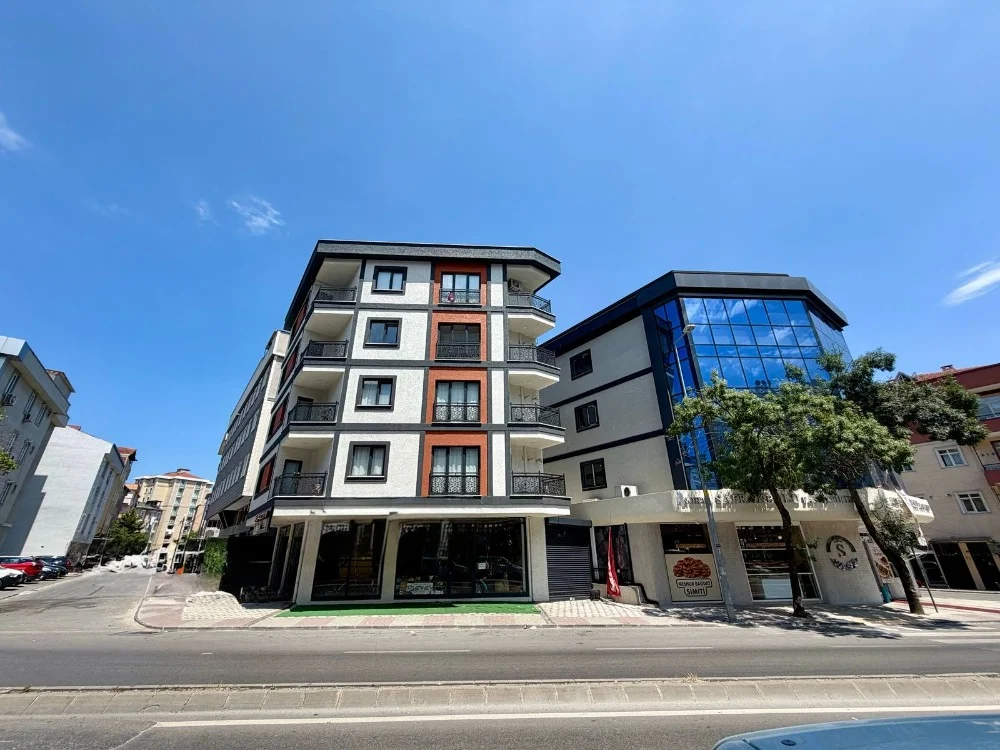 Ümraniye Altınşehir Mah. Cadde Üzeri Yeni Bina Satılık 3+1 Daire