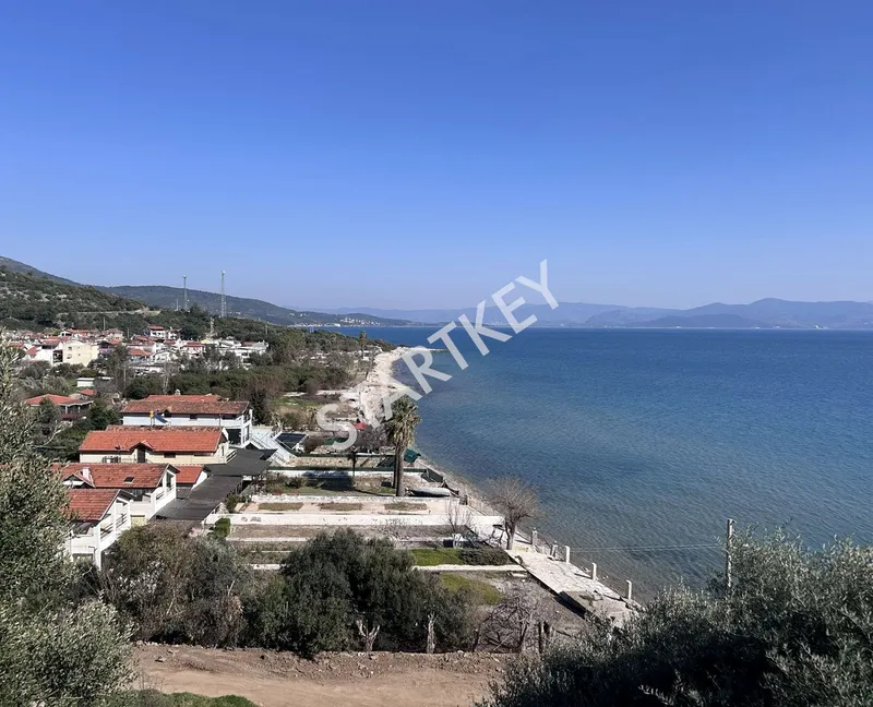 İzmir Menderes Ahmetbeyli Maydonoz Koyunda Satılık 5+1 Villa
