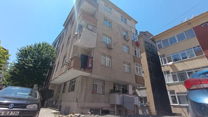 BAHÇELİEVLER CUMHURİYET MAHALLESİNDE 1+1 SATILIK YÜKSEK GİRİŞ 2