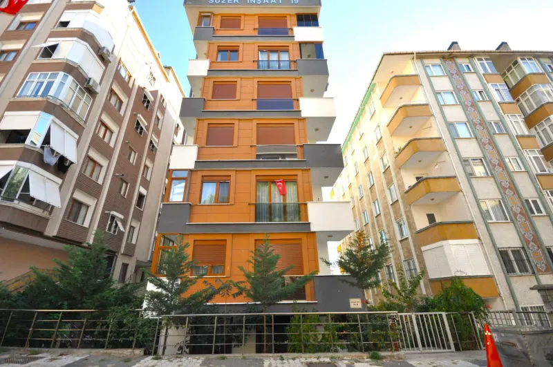 MALTEPE BAĞLARBAŞINDA YENİ BİNADA BAHÇE TERAS KULLANIMLI LÜKS 2+1 DAIRE