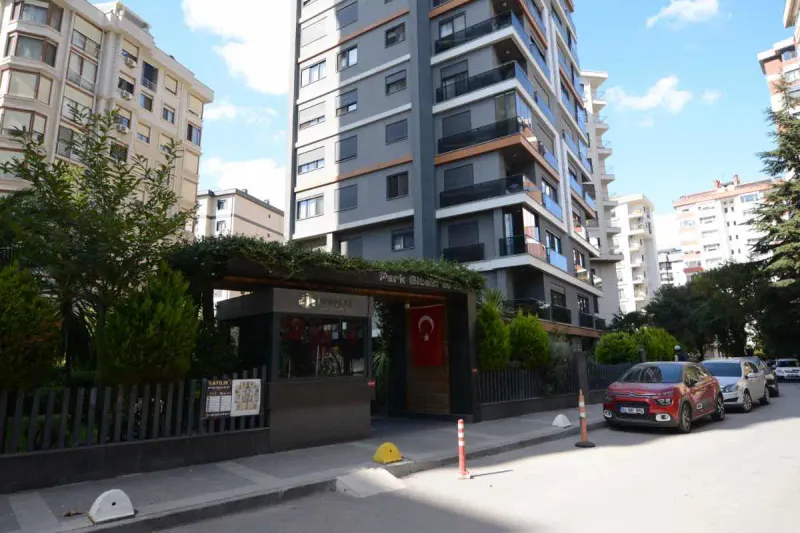 FENERYOLU  26 MART PARKI KARŞISI PARK SİTESİ’NDE KİRALIK 3+1
