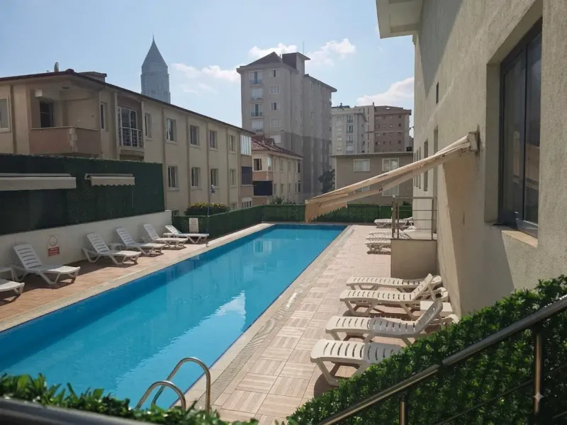 ÜMRANİYE FİNANS MERKEZİNE YAKIN 3+1 TEMALIFE SİTESİ GENİŞ DAİRE