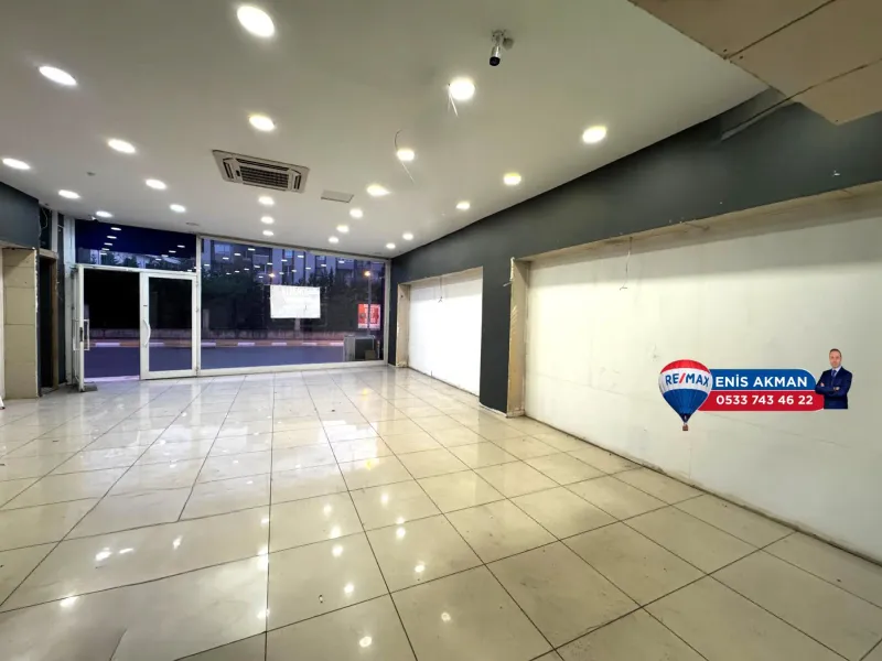 KİRALIK 150  M² ANACADDE ÜZERİ BOŞ DÜKKAN