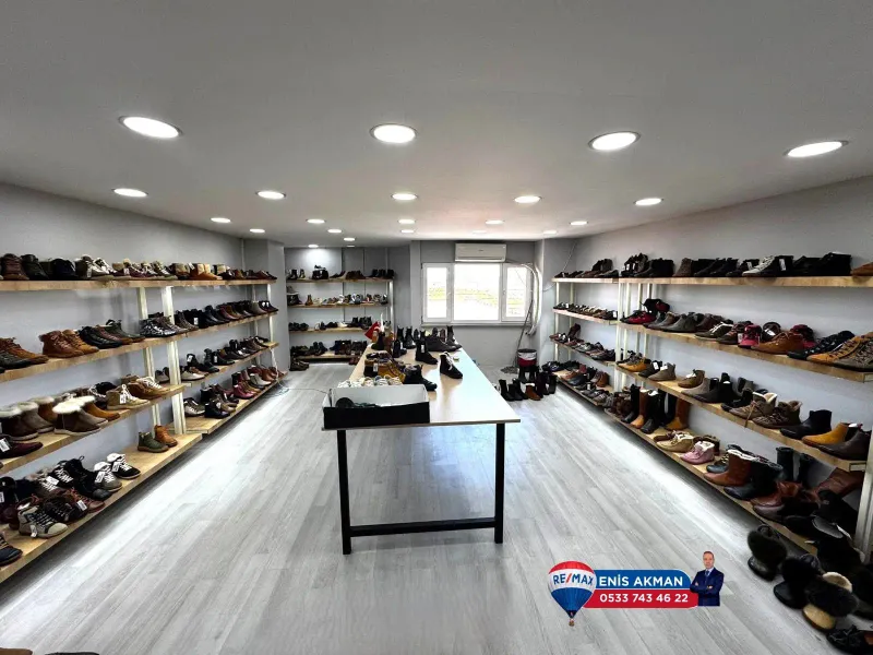 AYKOSAN SANAYİ'DE 285 M2 IKI KATLI ÇIFT VE DIŞ CEPHELI SHOWROOM MAĞAZA