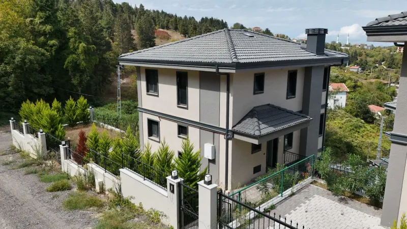 ŞILE SELVI KONAKLARI SITESI GENIŞ BAHÇELI KIRALIK 4+2 TRIPLEKS