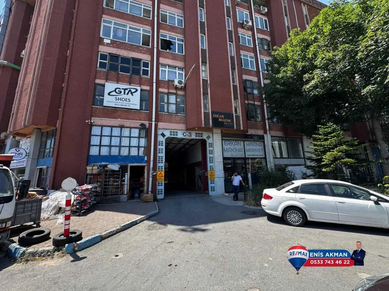 AYKOSAN SANAYİ'DE 330 M2 IKI KATLI ÇIFT  VE DIŞ CEPHELI FERAH VE KULLANIŞLI ATÖLYE