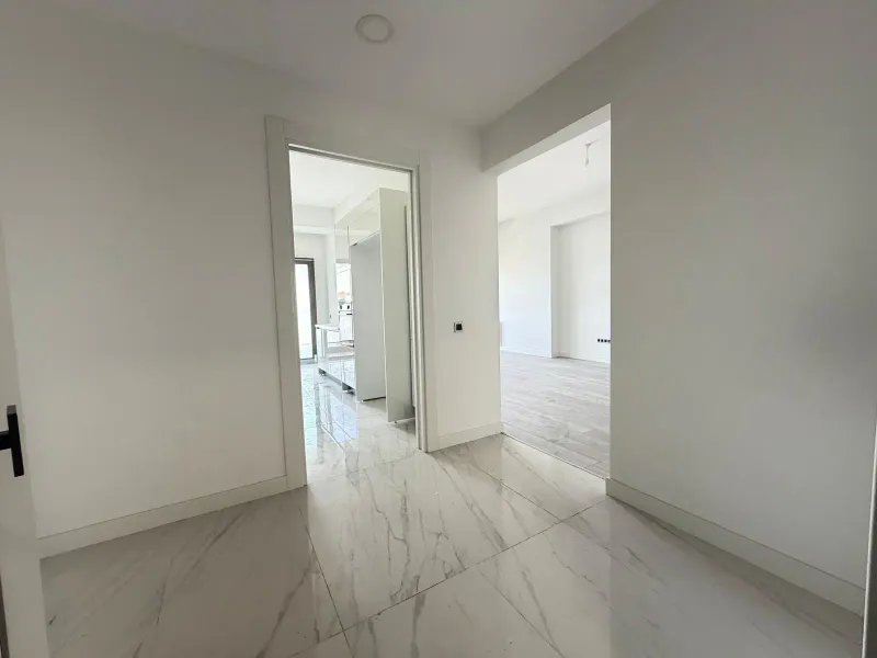 BÜYÜKÇEKMECE’DE SİTE İÇİNDE 2020 YAPIMI, 2+1 130 M², 2 BANYOLU SATILIK DAİRE