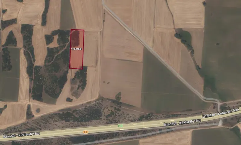 ÇATALCA MURATBEY BÖLGESI GÜMRÜK YAKINI SATILIK TARLA 7932 M2