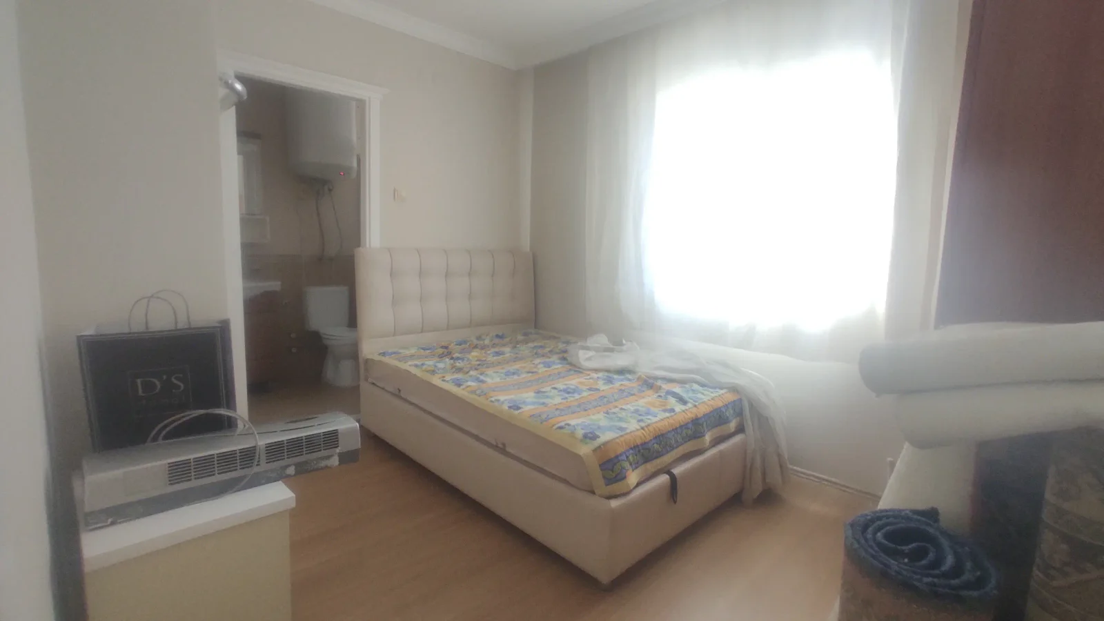 BUCA ÜÇKUYULAR MERKEZDE 70 M2 -1+1 EBV BANYOLU ÇİFT CEPHE DAİRE