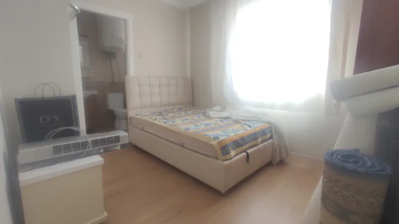 BUCA ÜÇKUYULAR MERKEZDE 70 M2 -1+1 EBV BANYOLU ÇİFT CEPHE DAİRE 2