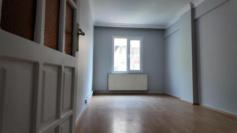BUCA ÇEVİK BİR MEYDANI 3 ODA 1 SALON ÇİFT CEPHE ÇİFT BALKON DAİRE 2