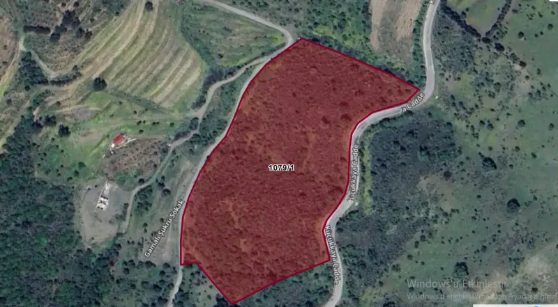 GÜZELBAHÇE PAYAMLIDA 2 TARAFI YOL CEPHELİ YATIRIMLIK TARLA 2
