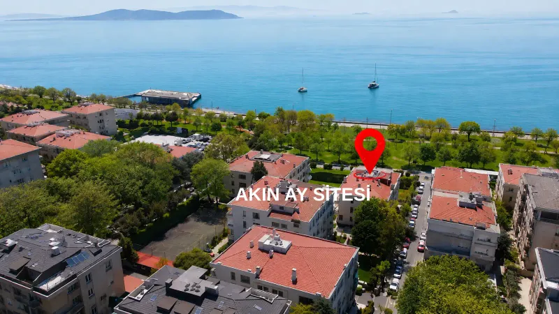 CADDEBOSTAN YALI PARSELDE SAHİLE SON BİNA, DENİZ MANZARALI 5+1 2