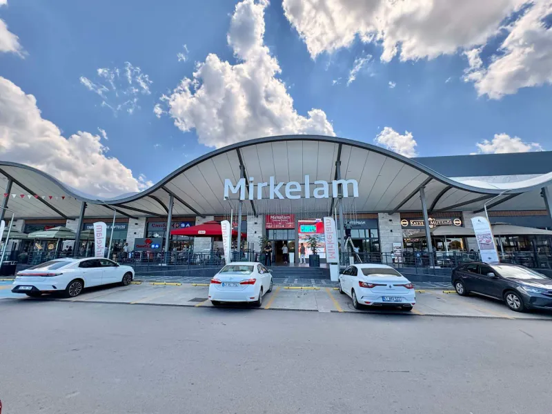 SAMANDRA TEM OTOBANINDA MİRKELAM TESİSLERİNDE KİRALIK 160 M2 + 43 M2 KIRALIK DÜKKAN