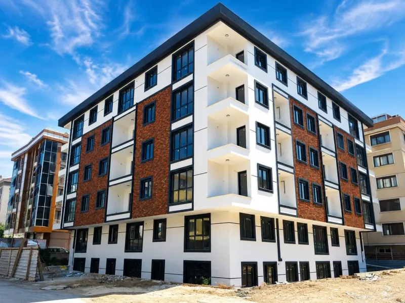 CEVİZLİ BAĞDAT CADDESİNE 3.BAİNADA BAHÇE KULLANIMLI SATILIK 2+1 YENİ DAİRE