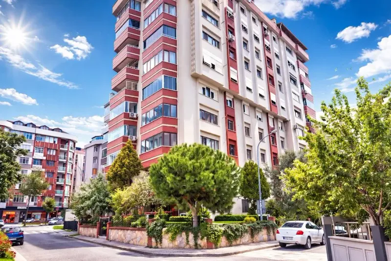 MALTEPE YALI’DA SAHİL VE MARMARAY YAKINI 5+1 SATILIK DAİRE