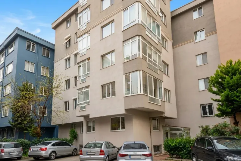 KOZYATAĞI SÜMKO SİTESİ’NDE 3+1 KİRALIK DAİRE
